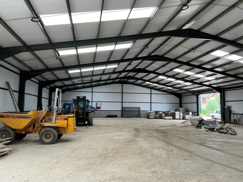 FABULOUS UNIT/YARD - TO LET