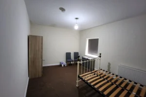 12A Bedroom 7 (2)