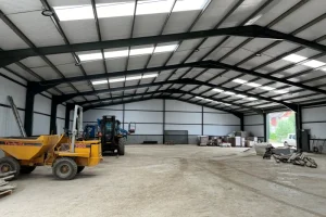 FABULOUS UNIT/YARD - TO LET